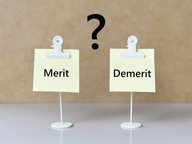 MeritとDemeritと記した用紙